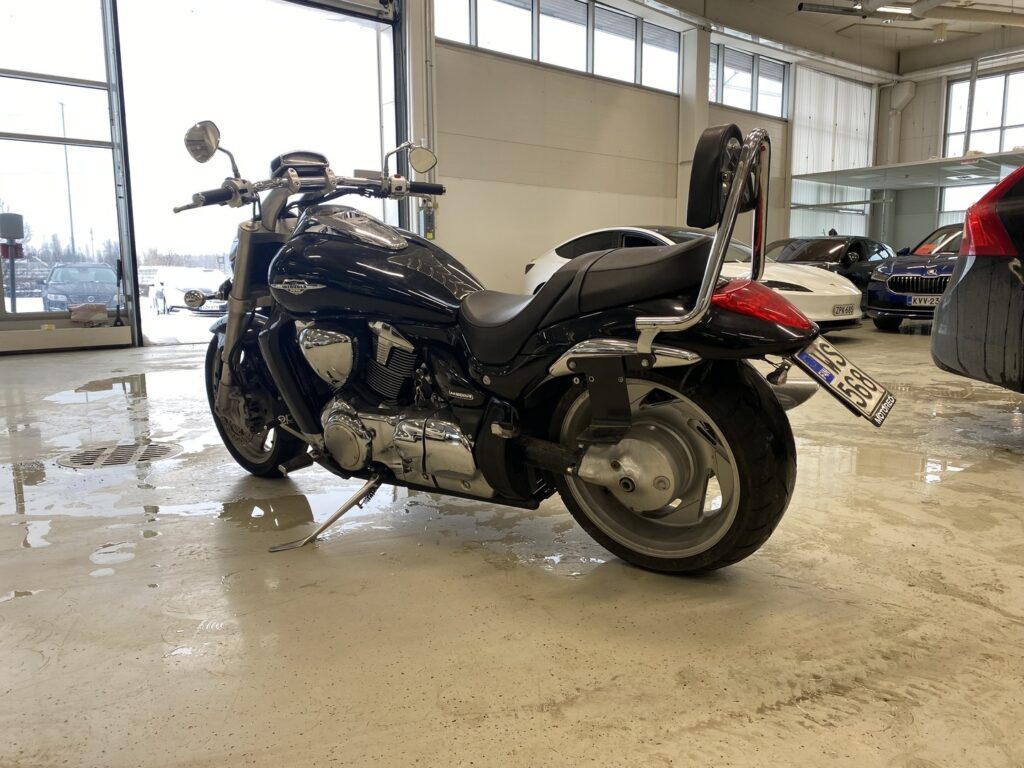 Suzuki - INTRUDER - M1800R // Juuri saapunut / Huoltokirja / Sivulaukut / Sissybar / Suomi-Pyörä // Suzuki - INTRUDER - M1800R // Juuri saapunut / Huoltokirja / Sivulaukut / Sissybar / Suomi-Pyörä // - Moottoripyörä