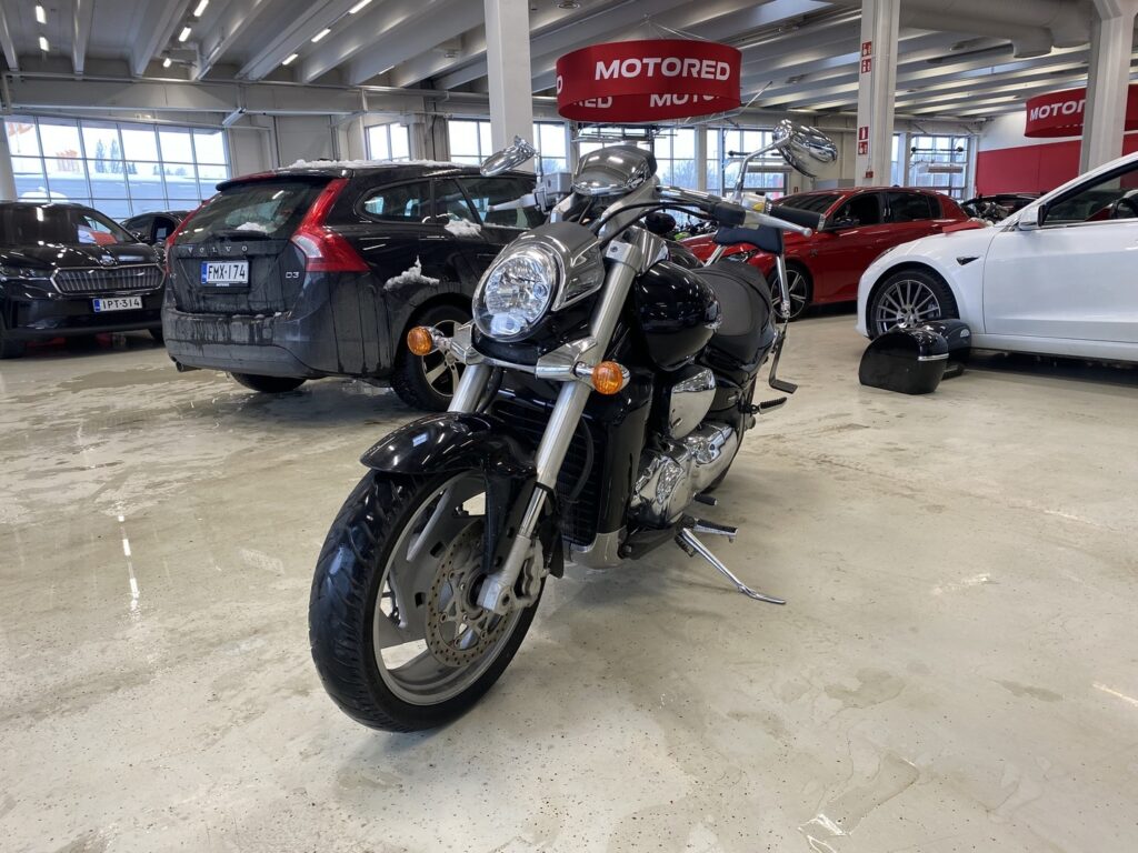 Suzuki - INTRUDER - M1800R // Juuri saapunut / Huoltokirja / Sivulaukut / Sissybar / Suomi-Pyörä // Suzuki - INTRUDER - M1800R // Juuri saapunut / Huoltokirja / Sivulaukut / Sissybar / Suomi-Pyörä // - Moottoripyörä