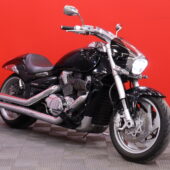 Suzuki - INTRUDER - M1800R // Putkisto / Viim. 12-vuotta ed omistajalla / SIISTI / Hyvät renkaat // - Moottoripyörä