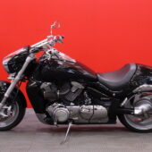 Suzuki - INTRUDER - M1800R // Putkisto / Viim. 12-vuotta ed omistajalla / SIISTI / Hyvät renkaat // - Moottoripyörä