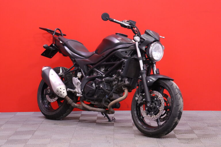 Suzuki - SV - 650 // Myydään huutokaupat.com // - Moottoripyörä