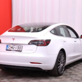 Tesla - Model 3 - Long Range Dual Motor AWD // Autopilot / Premium audio / Lasikatto / Muistipenkki / Kamera / - Sedan