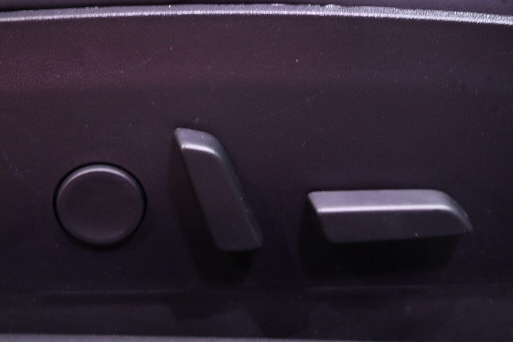 Tesla - Model 3 - Long Range Dual Motor AWD // Autopilot / Premium audio / Lasikatto / Muistipenkki / Kamera / Tesla - Model 3 - Long Range Dual Motor AWD // Autopilot / Premium audio / Lasikatto / Muistipenkki / Kamera / - Sedan