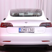 Tesla - Model 3 - Long Range Dual Motor AWD // Autopilot / Premium audio / Lasikatto / Muistipenkki / Kamera / - Sedan