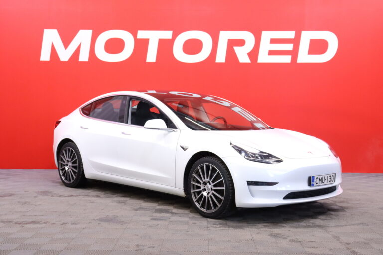 Tesla - Model 3 - Long Range Dual Motor AWD // Autopilot / Premium audio / Lasikatto / Muistipenkki / Kamera / - Sedan