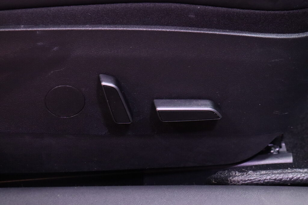 Tesla - Model 3 - Long Range Dual Motor // Autopilot / Premium Audio / Lasikatto / Nahkasisusta // Tesla - Model 3 - Long Range Dual Motor // Autopilot / Premium Audio / Lasikatto / Nahkasisusta // - Sedan