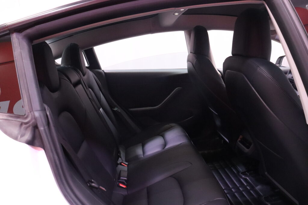 Tesla - Model 3 - Long Range Dual Motor // Autopilot / Premium Audio / Lasikatto / Nahkasisusta // Tesla - Model 3 - Long Range Dual Motor // Autopilot / Premium Audio / Lasikatto / Nahkasisusta // - Sedan