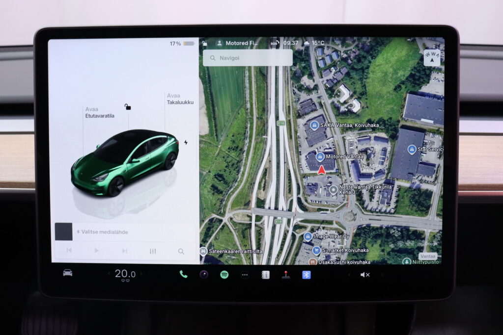 tuotekuva-Tesla-Model-3-YLZ-327-2026-02-19-101103-18 tuotekuva-Tesla-Model-3-YLZ-327-2026-02-19-101103-18