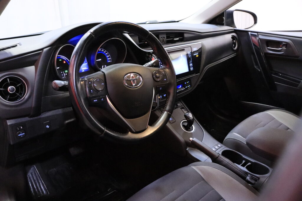 Toyota - Auris - Touring Sports 1,8 Hybrid Active Edition Toyota - Auris - Touring Sports 1,8 Hybrid Active Edition - Farmari