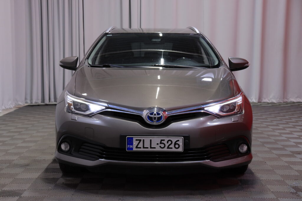 Toyota - Auris - Touring Sports 1,8 Hybrid Active Edition Toyota - Auris - Touring Sports 1,8 Hybrid Active Edition - Farmari
