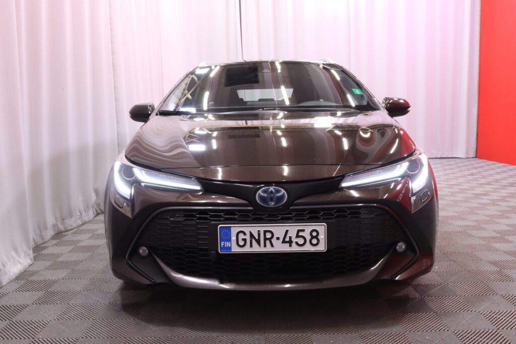 Toyota - Corolla - Touring Sports 1,8 Hybrid Active Business // ACC / LTA - Kaista-avustin / LED / Navi // Toyota - Corolla - Touring Sports 1,8 Hybrid Active Business // ACC / LTA - Kaista-avustin / LED / Navi // - Farmari