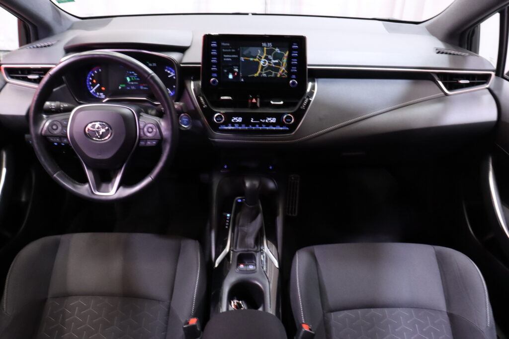 Toyota - Corolla - Touring Sports 1,8 Hybrid Active Business // ACC / LTA - Kaista-avustin / LED / Navi // Toyota - Corolla - Touring Sports 1,8 Hybrid Active Business // ACC / LTA - Kaista-avustin / LED / Navi // - Farmari