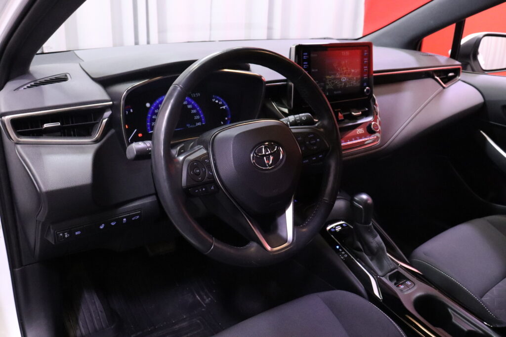 tuotekuva-Toyota-Corolla-IZG-704-2025-12-29-143005-15 tuotekuva-Toyota-Corolla-IZG-704-2025-12-29-143005-15