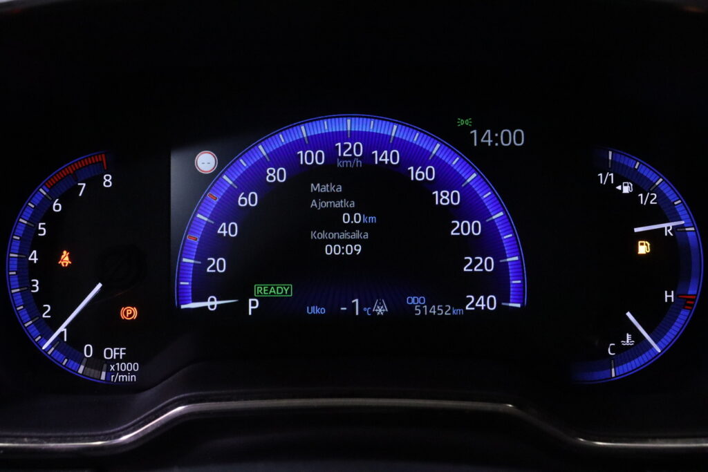 tuotekuva-Toyota-Corolla-IZG-704-2025-12-29-143005-18 tuotekuva-Toyota-Corolla-IZG-704-2025-12-29-143005-18