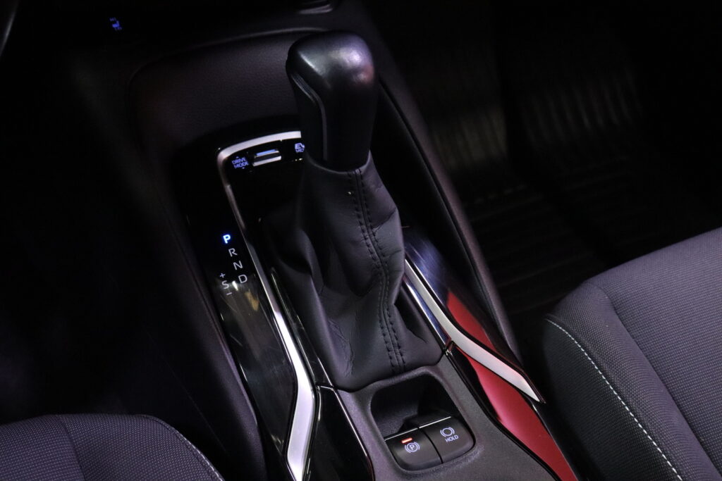 tuotekuva-Toyota-Corolla-IZG-704-2025-12-29-143005-28 tuotekuva-Toyota-Corolla-IZG-704-2025-12-29-143005-28