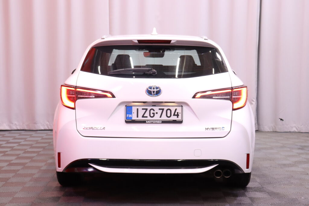 Toyota - Corolla - Touring Sports 2,0 Hybrid Active Edition // Merkkihuollettu 1-Om. Suomi-Auto! / ACC / Smart Entry / LED / Kaistavahti // Toyota - Corolla - Touring Sports 2,0 Hybrid Active Edition // Merkkihuollettu 1-Om. Suomi-Auto! / ACC / Smart Entry / LED / Kaistavahti // - Farmari