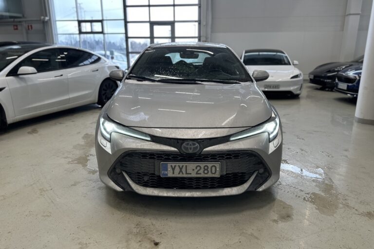 Toyota - Corolla - Hatchback 1,8 Hybrid Active Edition - Viistoperä