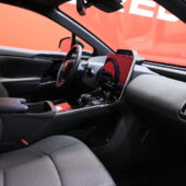 Toyota - bZ4X - Launch Edition - Maastoauto