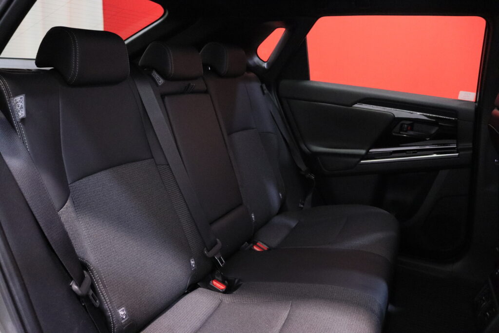 tuotekuva-Toyota-bZ4X-GPJ-124-2026-02-16-125603-24 tuotekuva-Toyota-bZ4X-GPJ-124-2026-02-16-125603-24