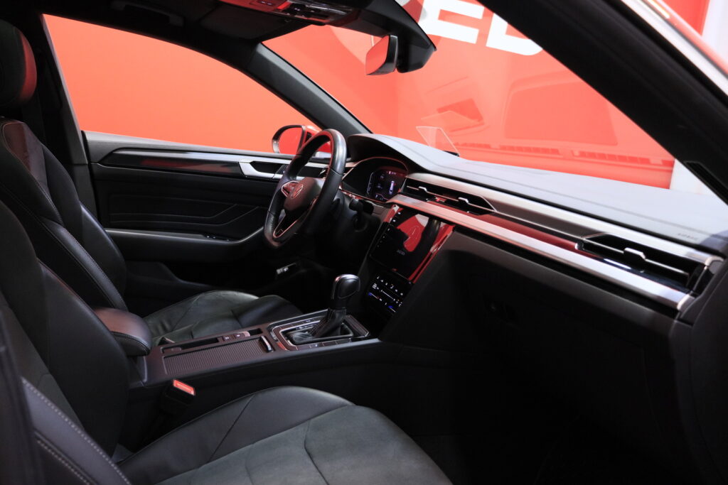 Volkswagen - Arteon - Shooting Brake R-Line 2,0 TDI SCR 147 kW 4MOTION DSG-automaatti Volkswagen - Arteon - Shooting Brake R-Line 2,0 TDI SCR 147 kW 4MOTION DSG-automaatti - Farmari