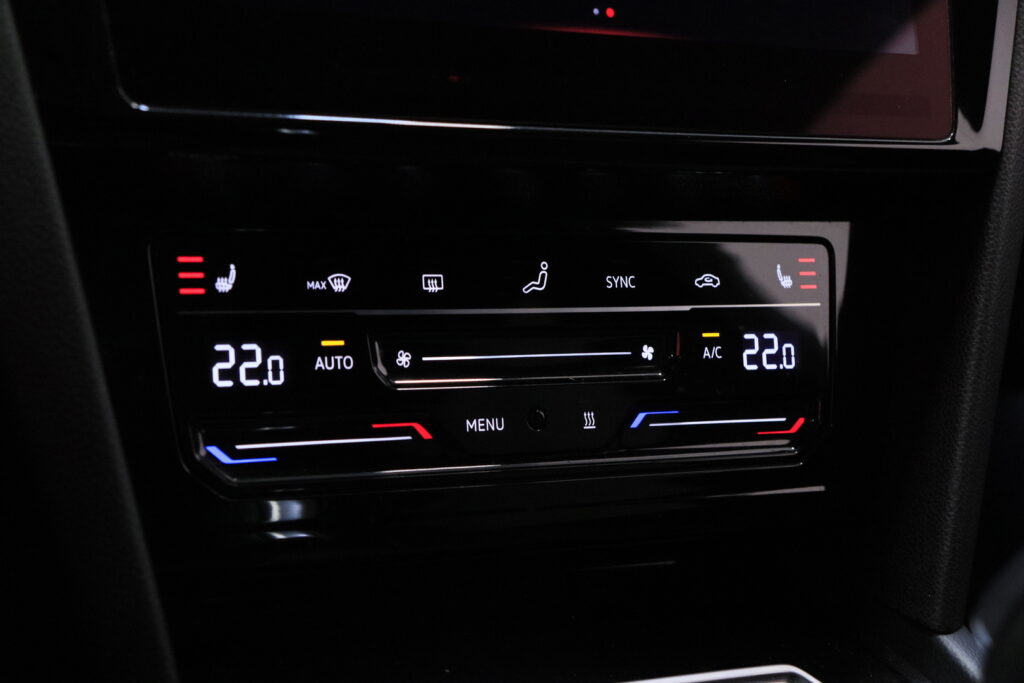 tuotekuva-Volkswagen-Arteon-IZE-253-2026-02-26-120604-26 tuotekuva-Volkswagen-Arteon-IZE-253-2026-02-26-120604-26