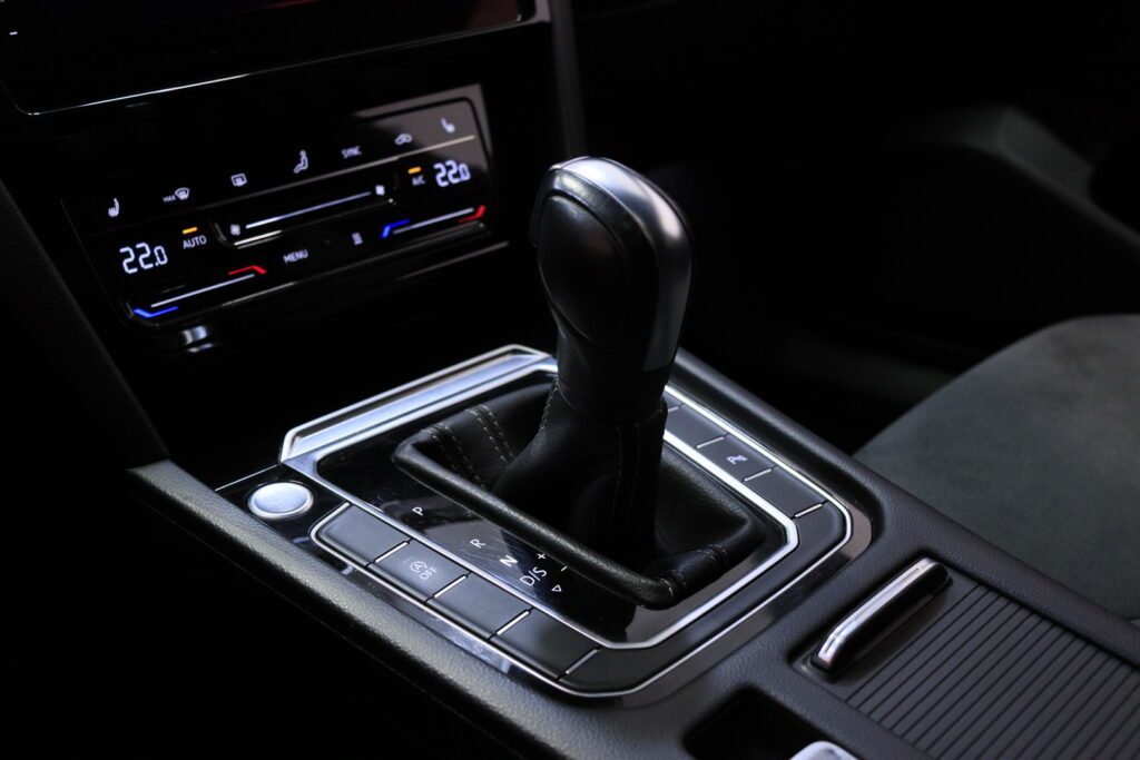 tuotekuva-Volkswagen-Arteon-IZE-253-2026-02-26-120604-27 tuotekuva-Volkswagen-Arteon-IZE-253-2026-02-26-120604-27