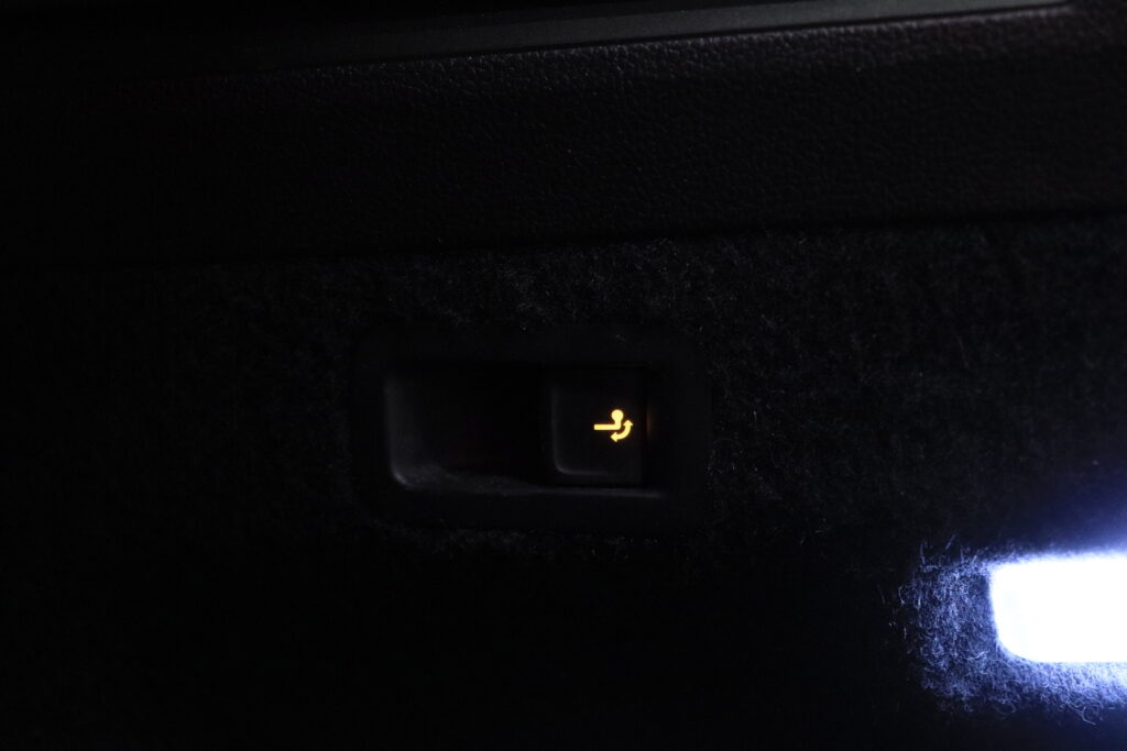 tuotekuva-Volkswagen-Arteon-IZE-253-2026-02-26-120604-33 tuotekuva-Volkswagen-Arteon-IZE-253-2026-02-26-120604-33