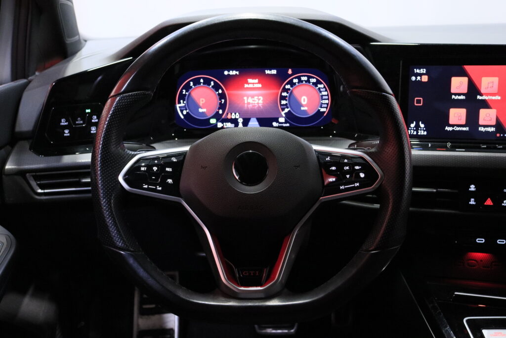 Volkswagen - Golf - GTI 2,0 TSI 180 kW DSG-automaatti Volkswagen - Golf - GTI 2,0 TSI 180 kW DSG-automaatti - Viistoperä