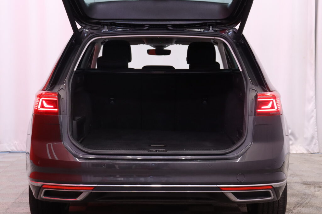 tuotekuva-Volkswagen-Passat-ETS-999-2026-02-13-132102-16 tuotekuva-Volkswagen-Passat-ETS-999-2026-02-13-132102-16