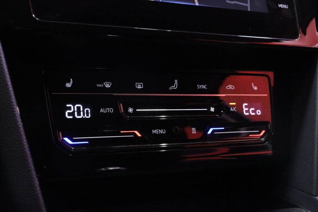 tuotekuva-Volkswagen-Passat-ETS-999-2026-02-13-132102-30 tuotekuva-Volkswagen-Passat-ETS-999-2026-02-13-132102-30