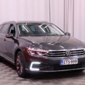 Volkswagen - Passat - Variant GTE Plug-In Hybrid // Kamera / Webasto / Ratinlämmitin / ACC / Keyless Entry / IQ.LIGHT // - Farmari