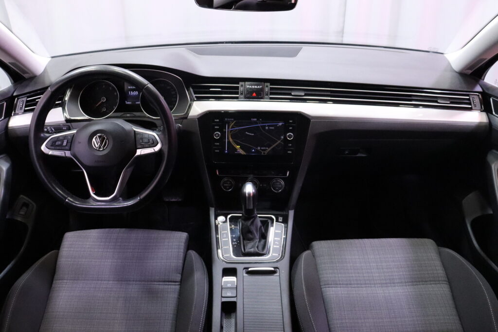 Volkswagen - Passat - Sedan Style 1,5 TSI EVO 110 kW DSG-automaatti Volkswagen - Passat - Sedan Style 1,5 TSI EVO 110 kW DSG-automaatti - Sedan