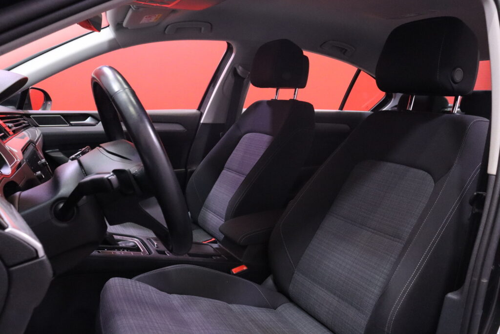 tuotekuva-Volkswagen-Passat-NLU-573-2026-02-18-131004-15 tuotekuva-Volkswagen-Passat-NLU-573-2026-02-18-131004-15