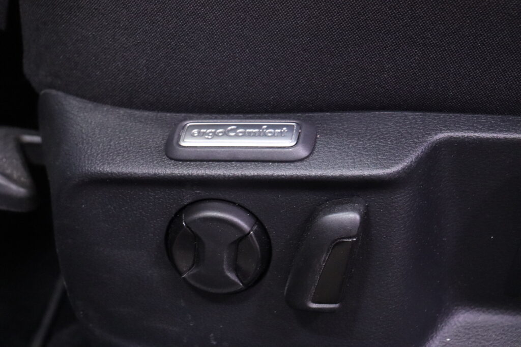 tuotekuva-Volkswagen-Passat-NLU-573-2026-02-18-131004-16 tuotekuva-Volkswagen-Passat-NLU-573-2026-02-18-131004-16