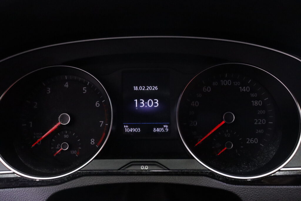 tuotekuva-Volkswagen-Passat-NLU-573-2026-02-18-131004-19 tuotekuva-Volkswagen-Passat-NLU-573-2026-02-18-131004-19