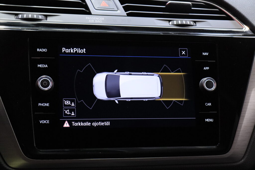 tuotekuva-Volkswagen-Touran-MNN-766-2026-02-12-092505-18 tuotekuva-Volkswagen-Touran-MNN-766-2026-02-12-092505-18