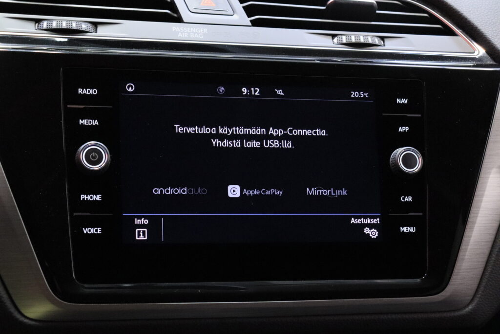 tuotekuva-Volkswagen-Touran-MNN-766-2026-02-12-092505-19 tuotekuva-Volkswagen-Touran-MNN-766-2026-02-12-092505-19