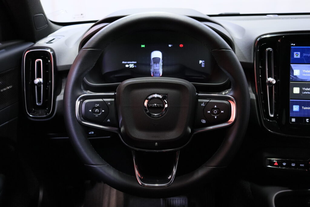 tuotekuva-Volvo-C40-JNB-849-2026-02-17-102603-16 tuotekuva-Volvo-C40-JNB-849-2026-02-17-102603-16