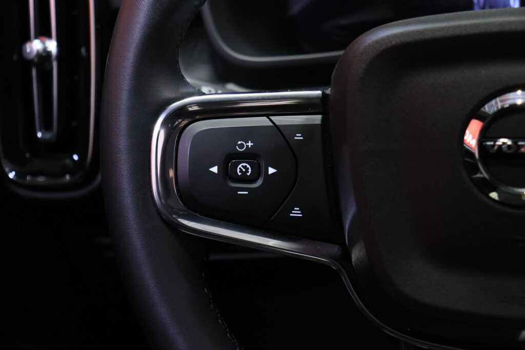 tuotekuva-Volvo-C40-JNB-849-2026-02-17-102603-17 tuotekuva-Volvo-C40-JNB-849-2026-02-17-102603-17