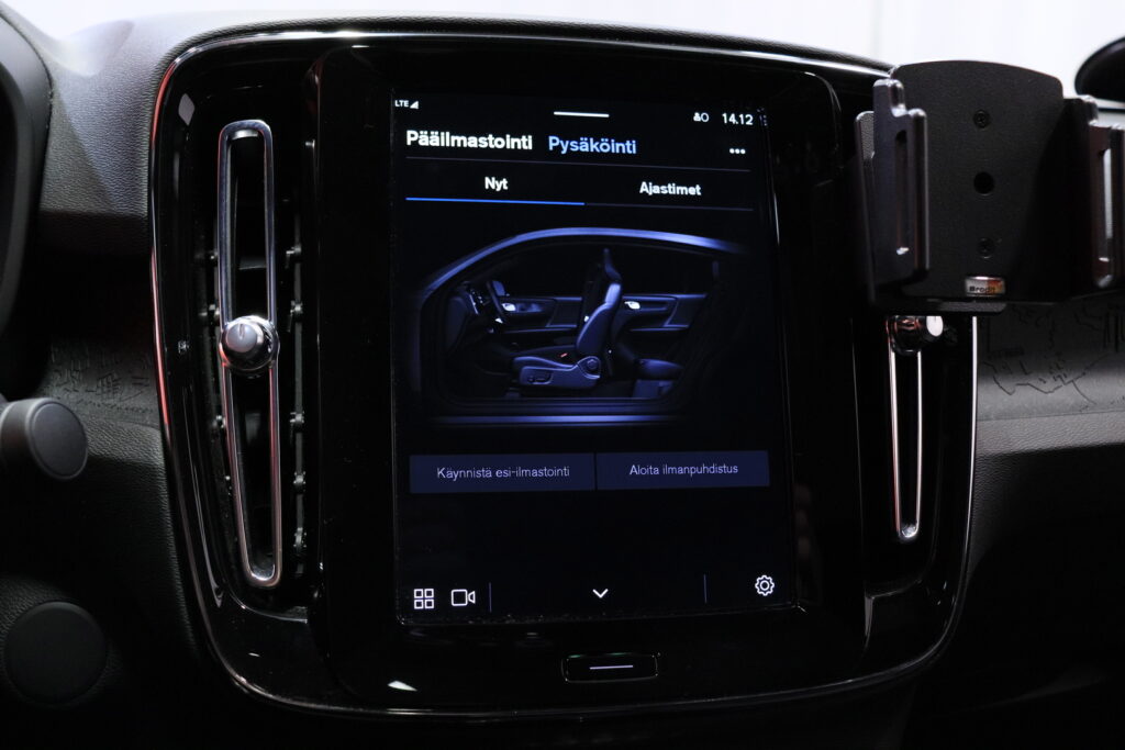 tuotekuva-Volvo-C40-JNB-849-2026-02-17-102603-24 tuotekuva-Volvo-C40-JNB-849-2026-02-17-102603-24