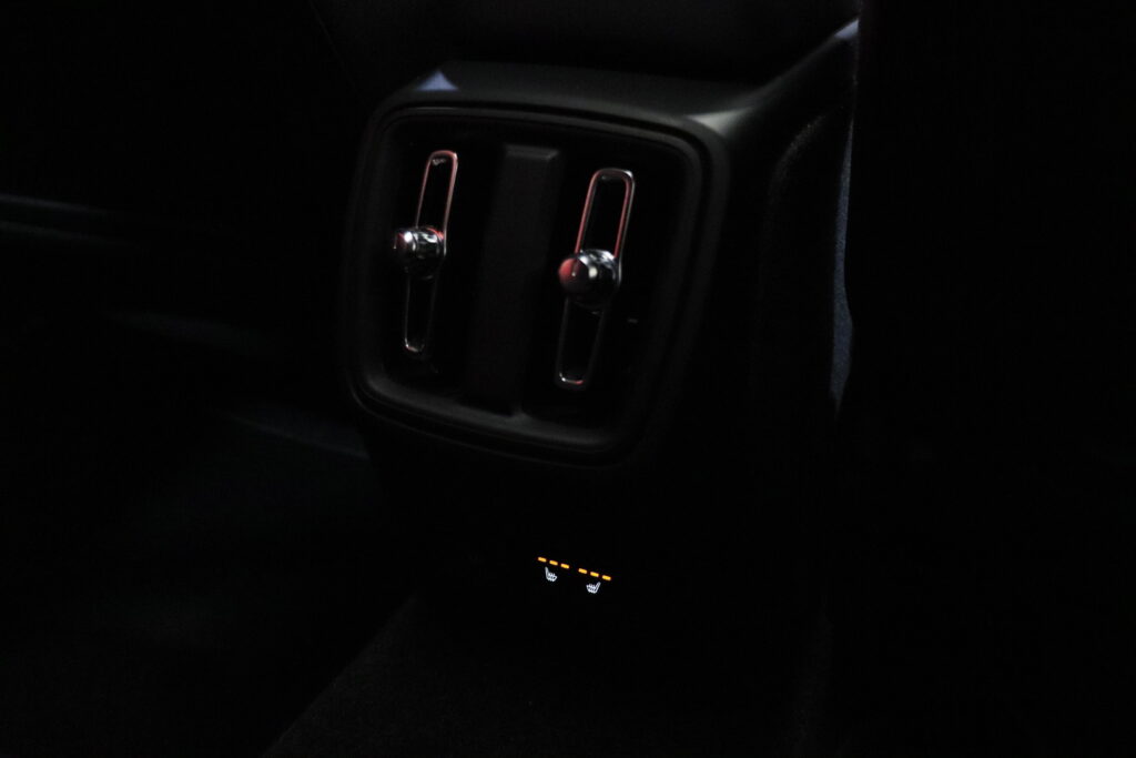 tuotekuva-Volvo-C40-JNB-849-2026-02-17-102603-29 tuotekuva-Volvo-C40-JNB-849-2026-02-17-102603-29