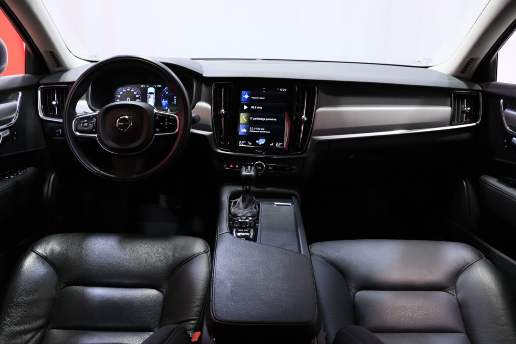 Volvo - S90 - D3 Momentum aut Volvo - S90 - D3 Momentum aut - Sedan