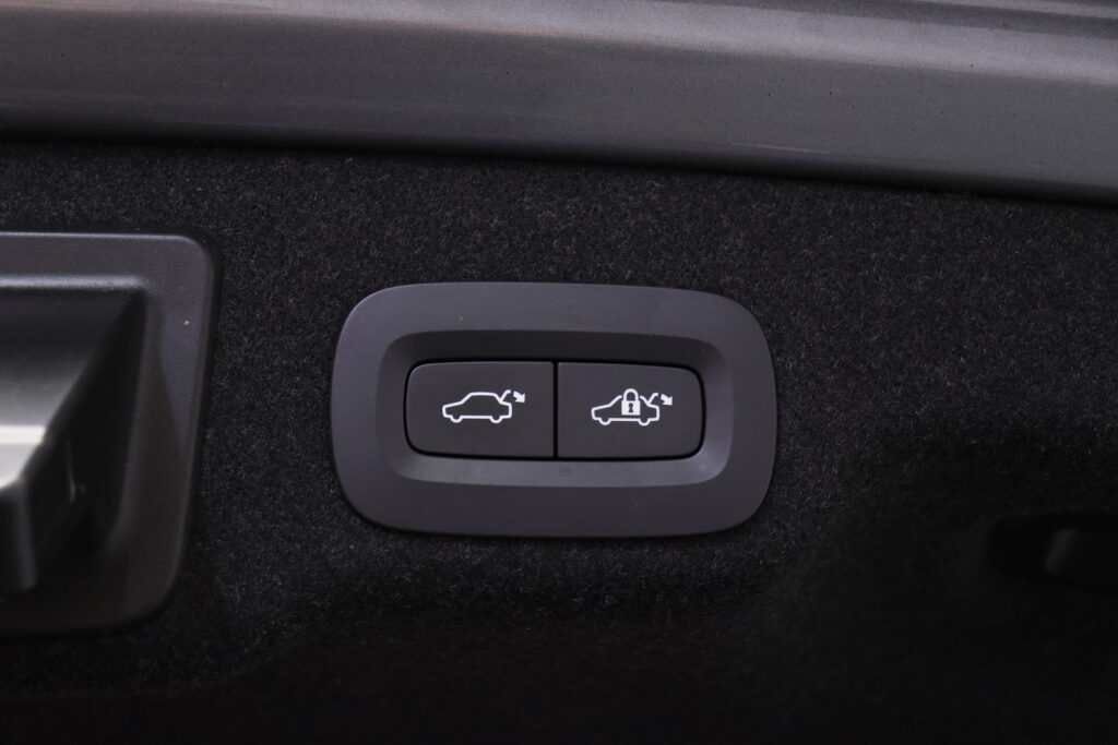 tuotekuva-Volvo-S90-JLN-907-2026-02-17-174004-31 tuotekuva-Volvo-S90-JLN-907-2026-02-17-174004-31