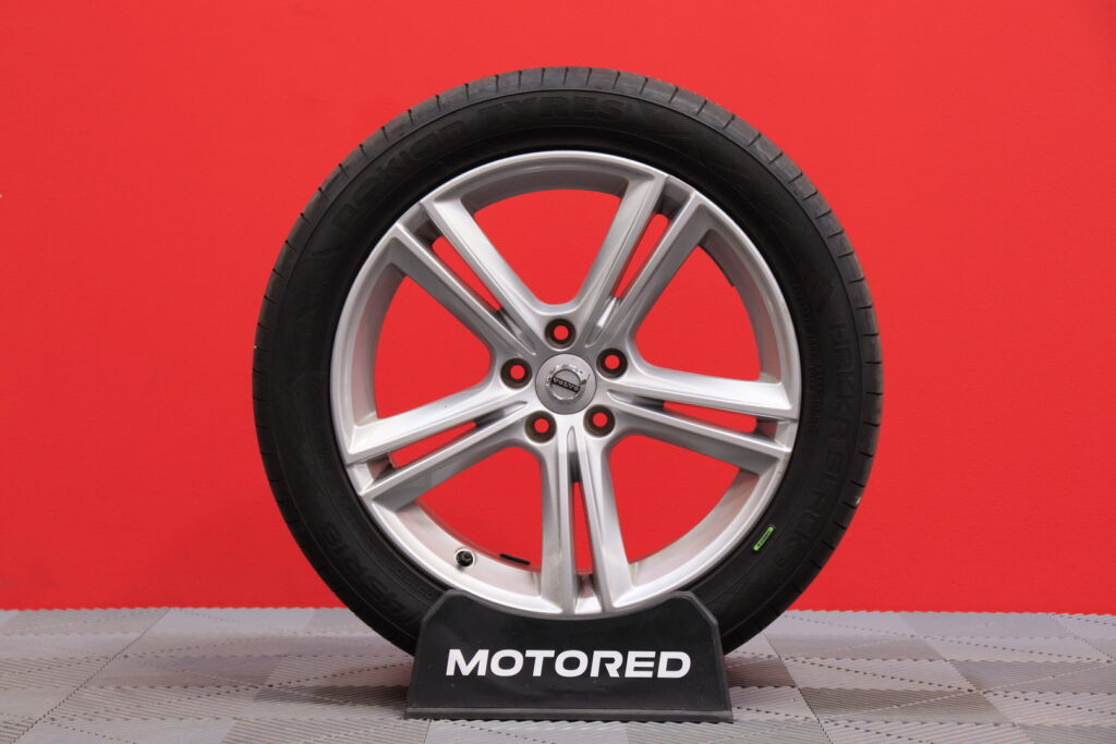 tuotekuva-Volvo-S90-JLN-907-2026-02-17-174004-32 tuotekuva-Volvo-S90-JLN-907-2026-02-17-174004-32