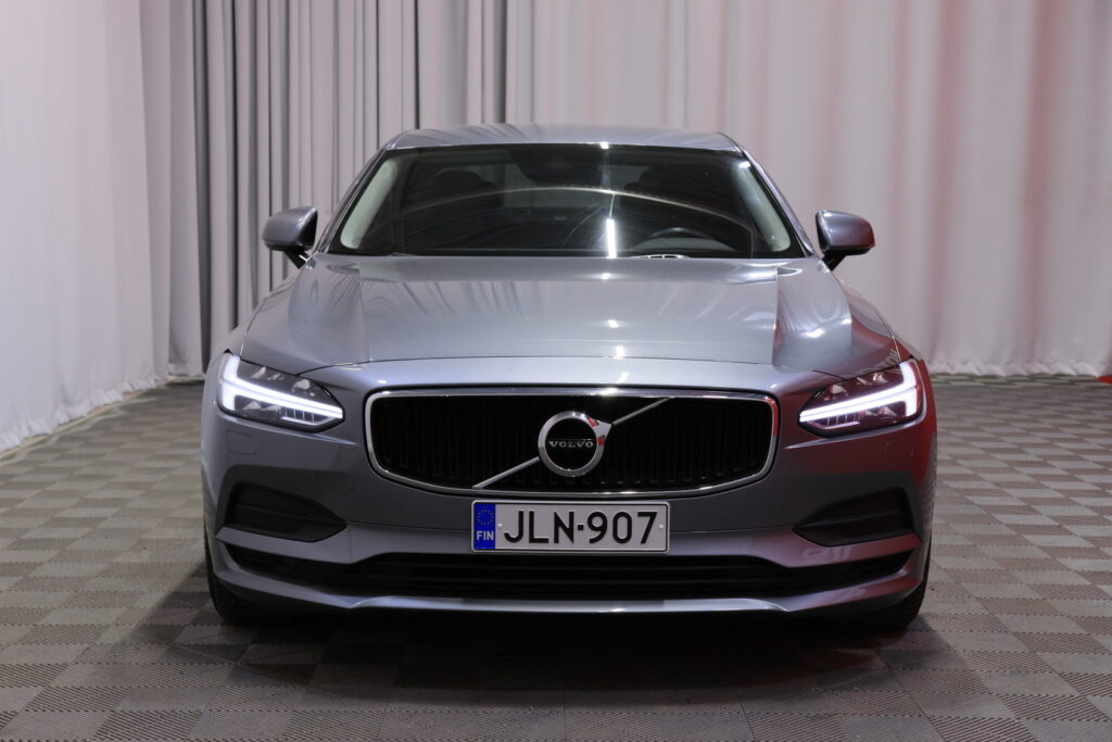 Volvo - S90 - D3 Momentum aut Volvo - S90 - D3 Momentum aut - Sedan