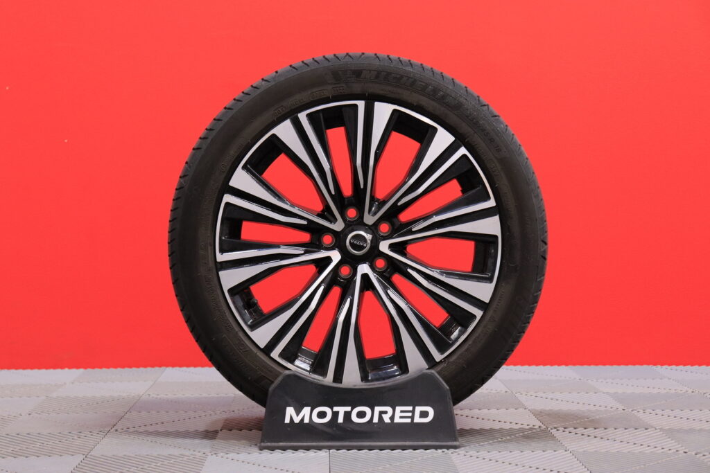 tuotekuva-Volvo-V60-LRL-406-2026-02-25-143102-30 tuotekuva-Volvo-V60-LRL-406-2026-02-25-143102-30