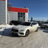 Volvo - V60 - D4 AWD Momentum aut - Farmari