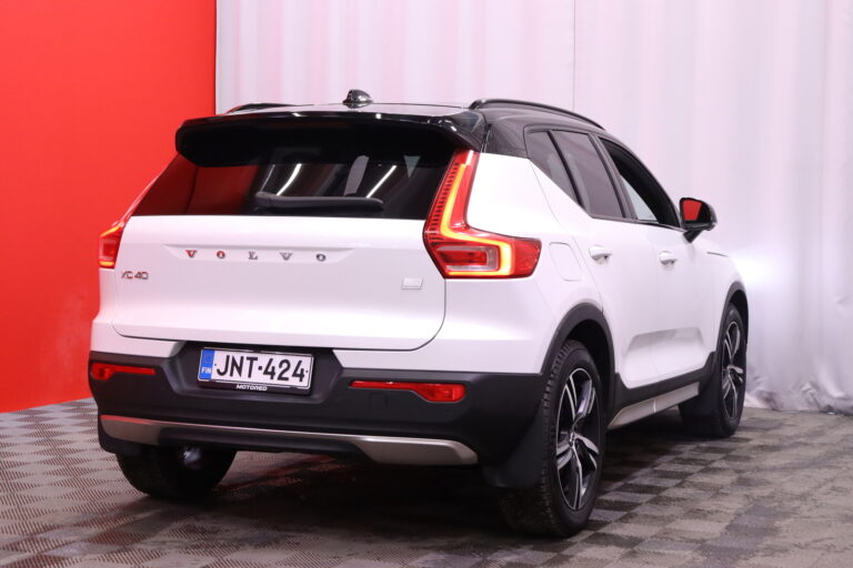 Volvo - XC40 - T5 TwE R-Design Edition aut // ACC / Webasto / VOC / H/K / 360-kamera // - Farmari