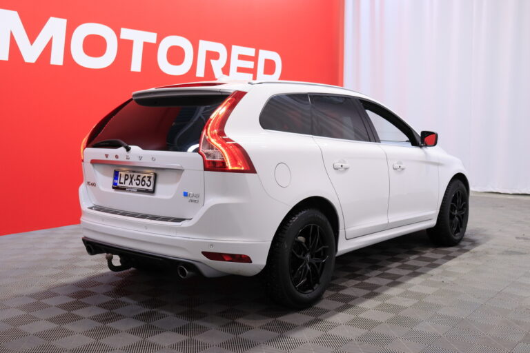Volvo - XC60 - D5 AWD R-Design Polestar - Farmari