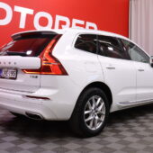 Volvo - XC60 - T8 AWD Inscription aut // PilotAssist / Full Led / KeylesGo / Koukku / Panoraama // - Maastoauto